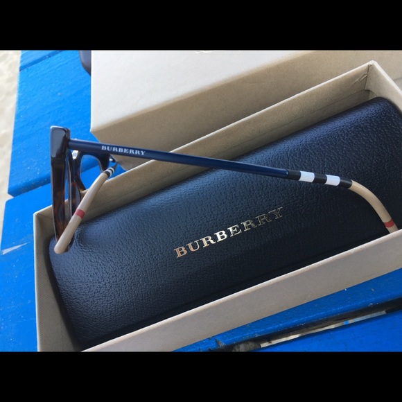 Eyeglasses - Picture 3 of 4